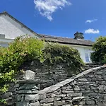 Yewbeck: Brand New, Garden Views Βίλα Windermere