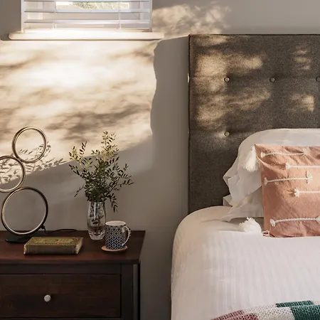 Villa Yewbeck: Brand New, Garden Views Windermere