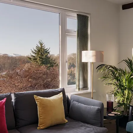 Yewbeck: Brand New, Garden Views *