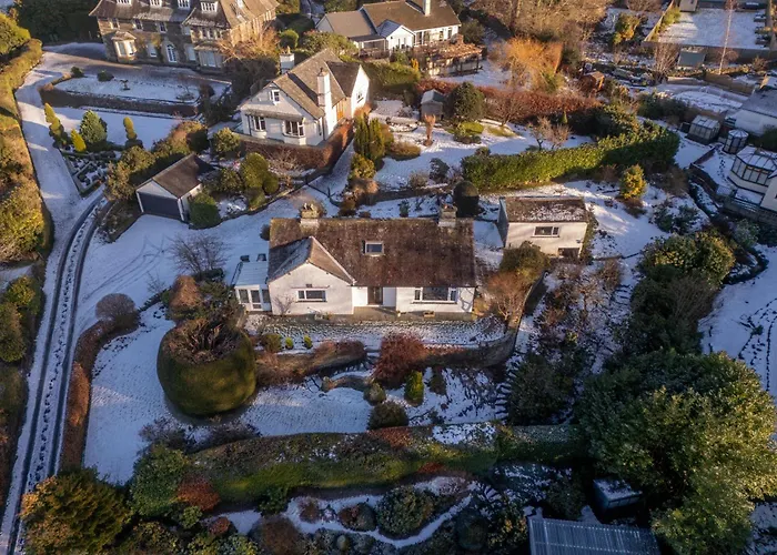 Villa Yewbeck: Brand New, Garden Views