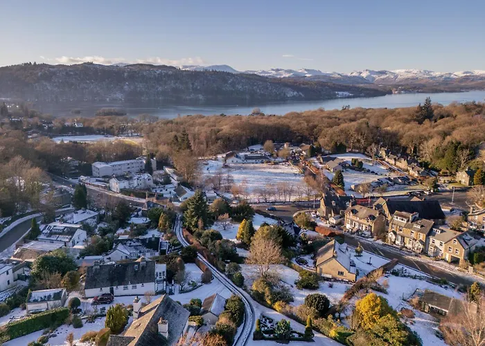 Yewbeck: Brand New, Garden Views Windermere