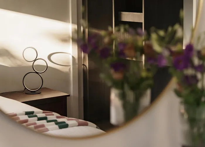 Yewbeck: Brand New, Garden Views Windermere